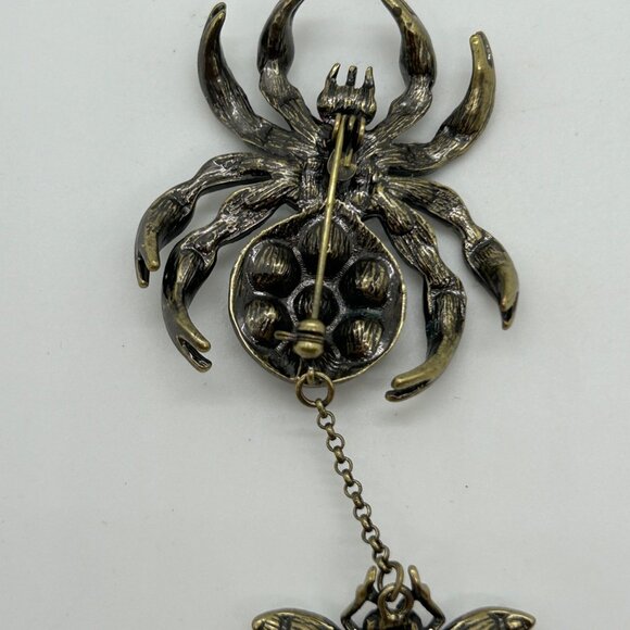 Gothic Spider Brooch Pin Dangling Fly Pearl Red Rhinestone Insect Halloween - Picture 7 of 13